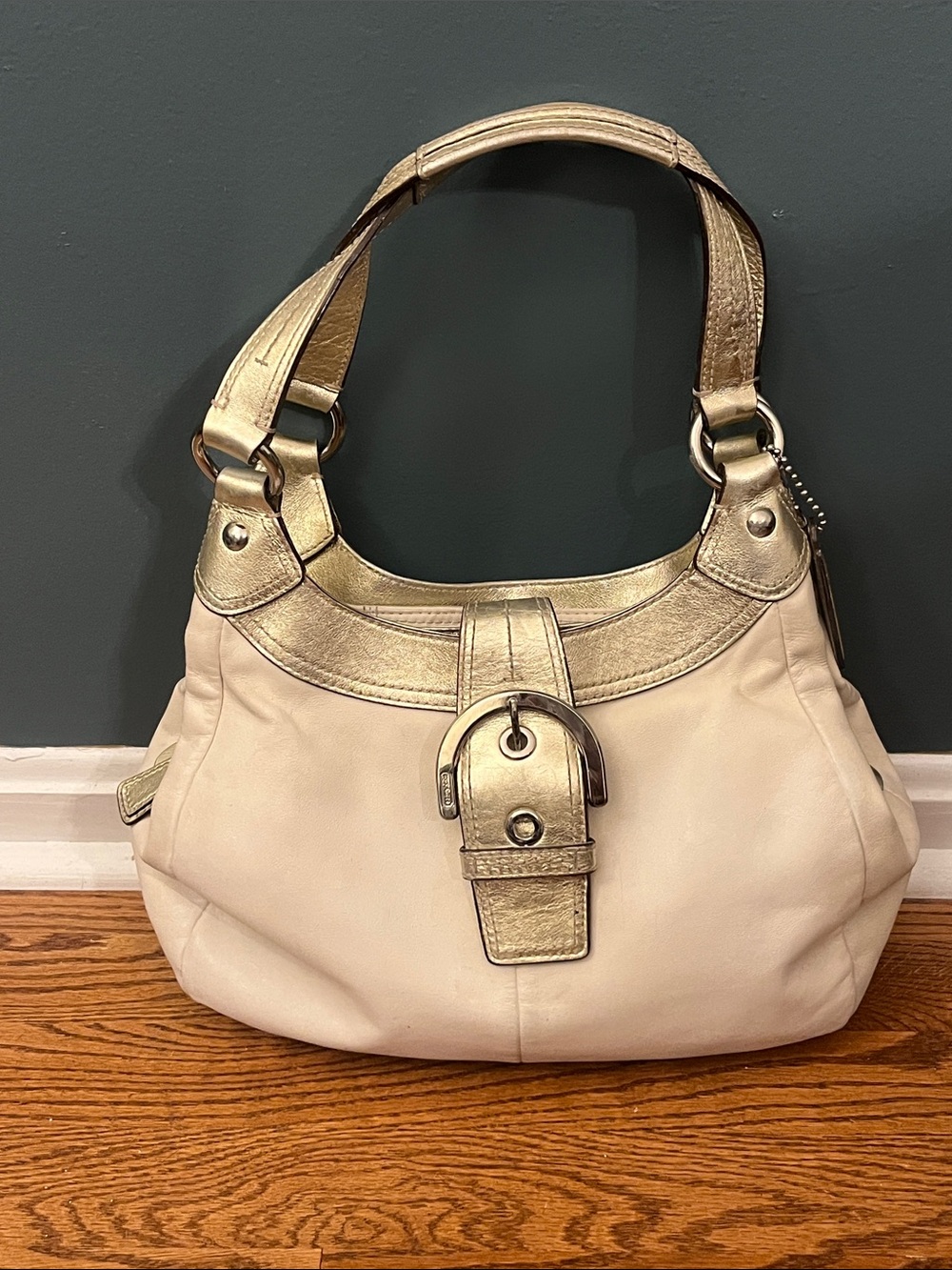 Coach F17219 Soho Lynn Ivory White & Gold Leather Hobo Shoulder Bag Purse